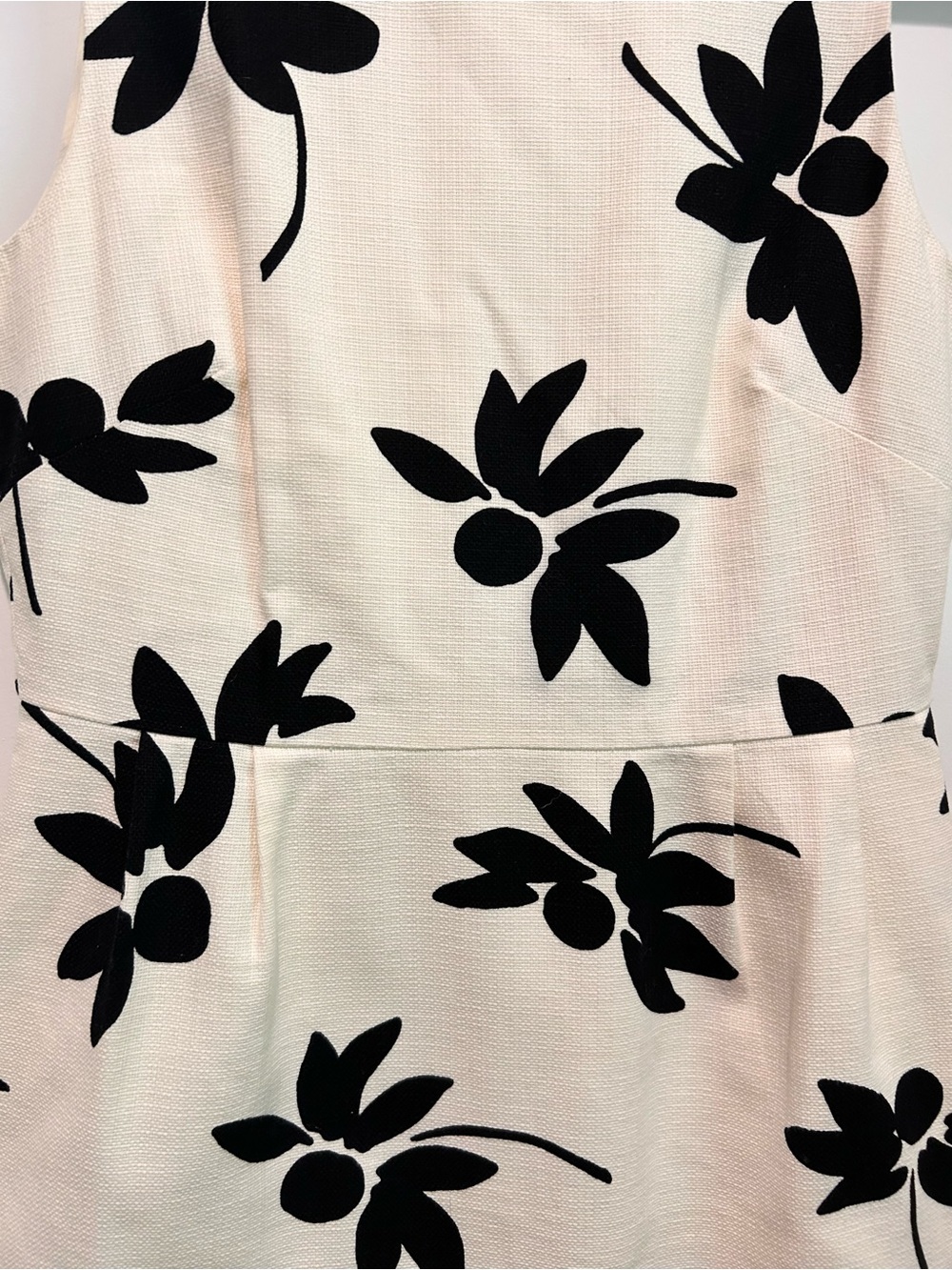 J.Crew Ivory Black Floral Sheath Dress Sleeveless Work Career Sz 8 - Picture 3 of 7